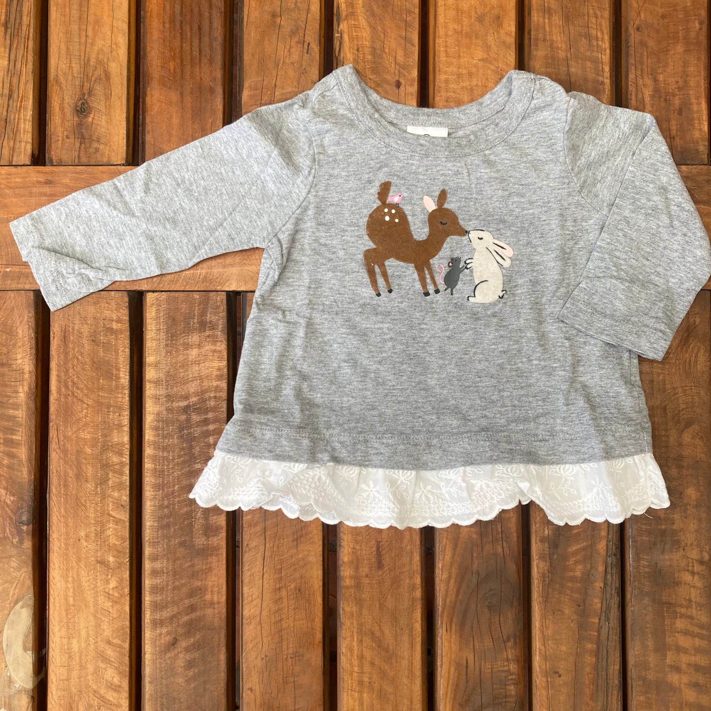 Polera gris 0-6 meses
