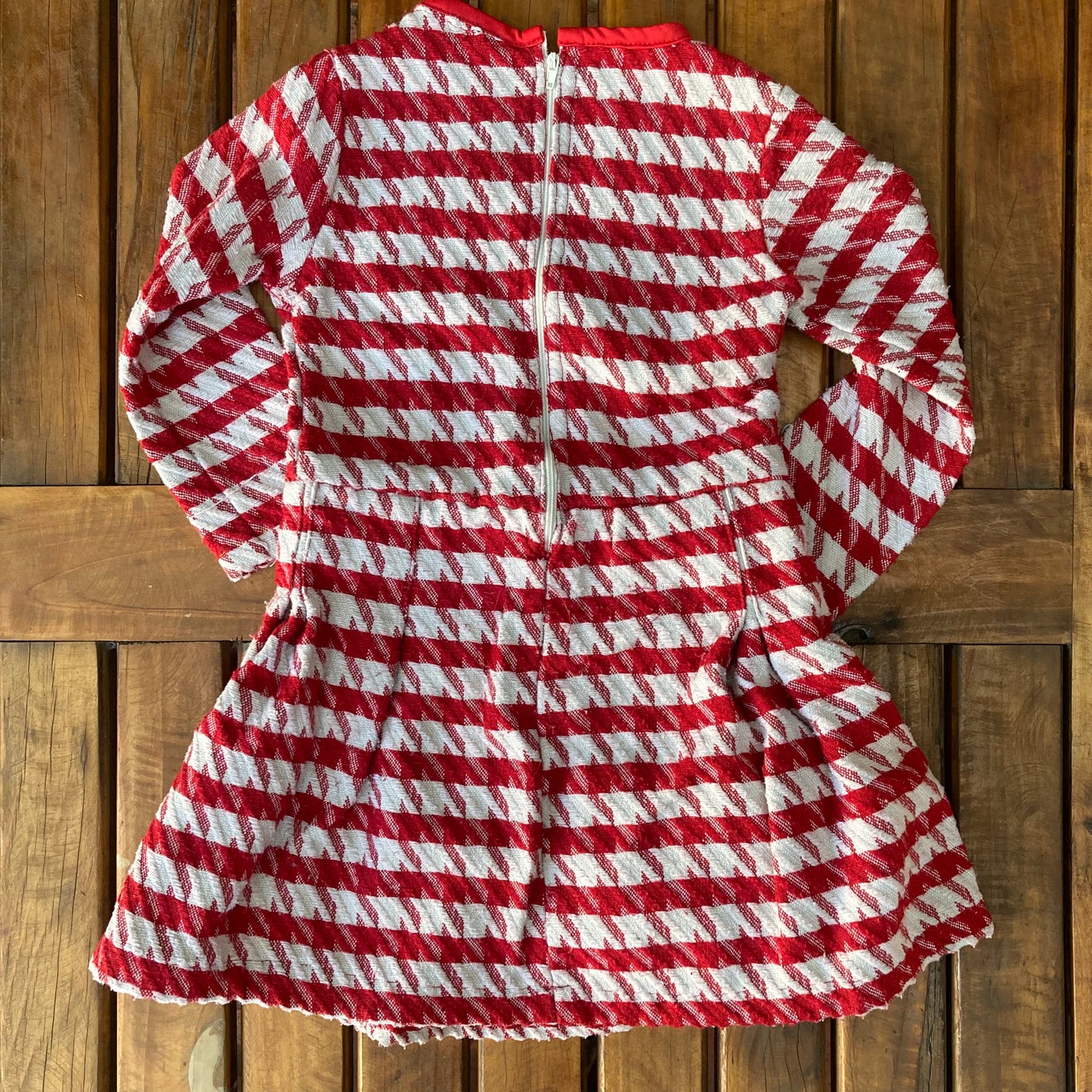Vestido original rojo con blanco