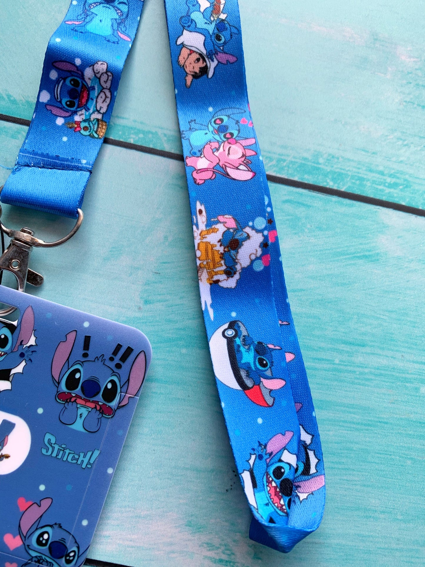 Lanyard Stitch azul + tarjetero Stitch azul